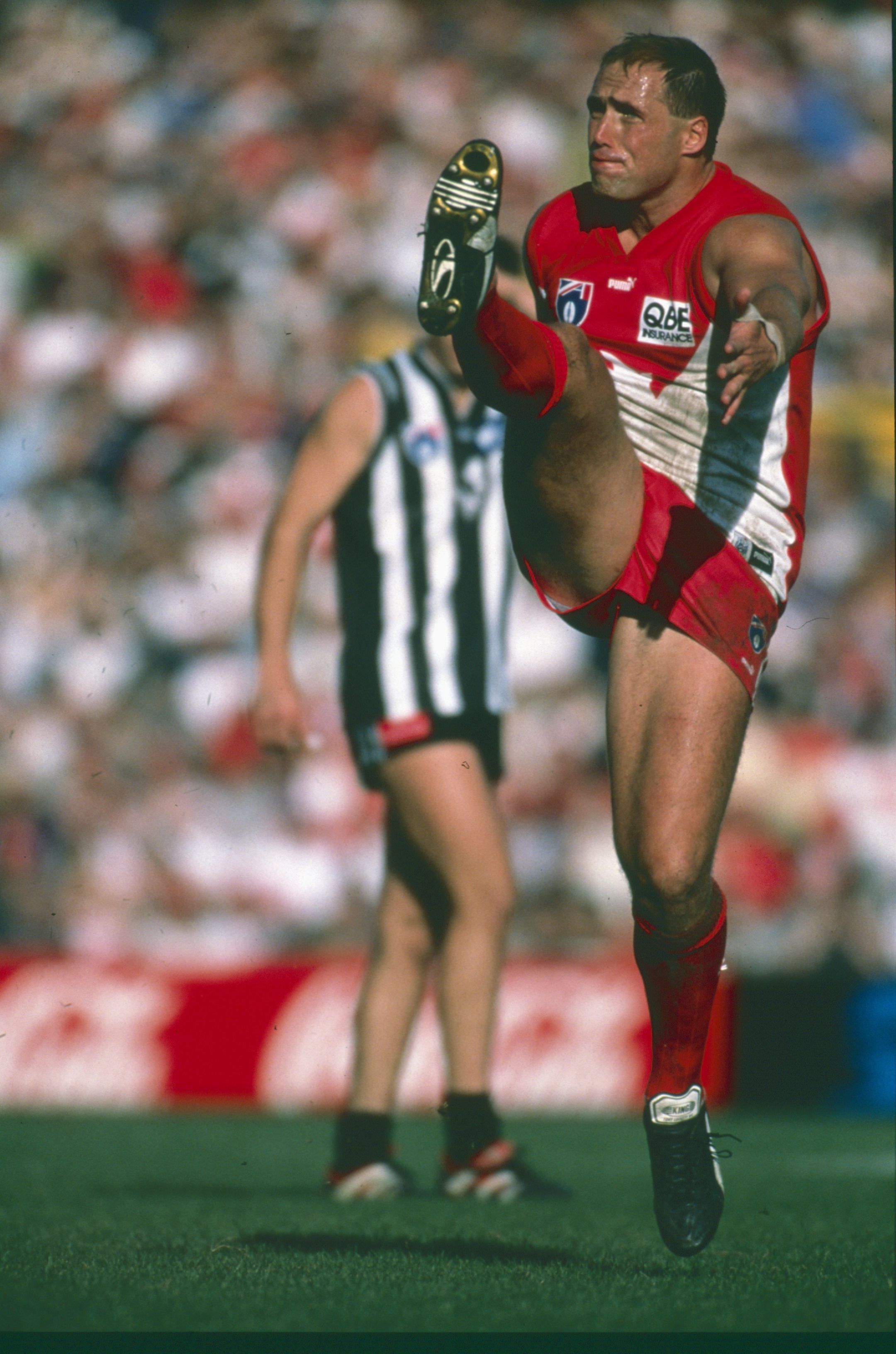 Tony Lockett r10 1999 kick